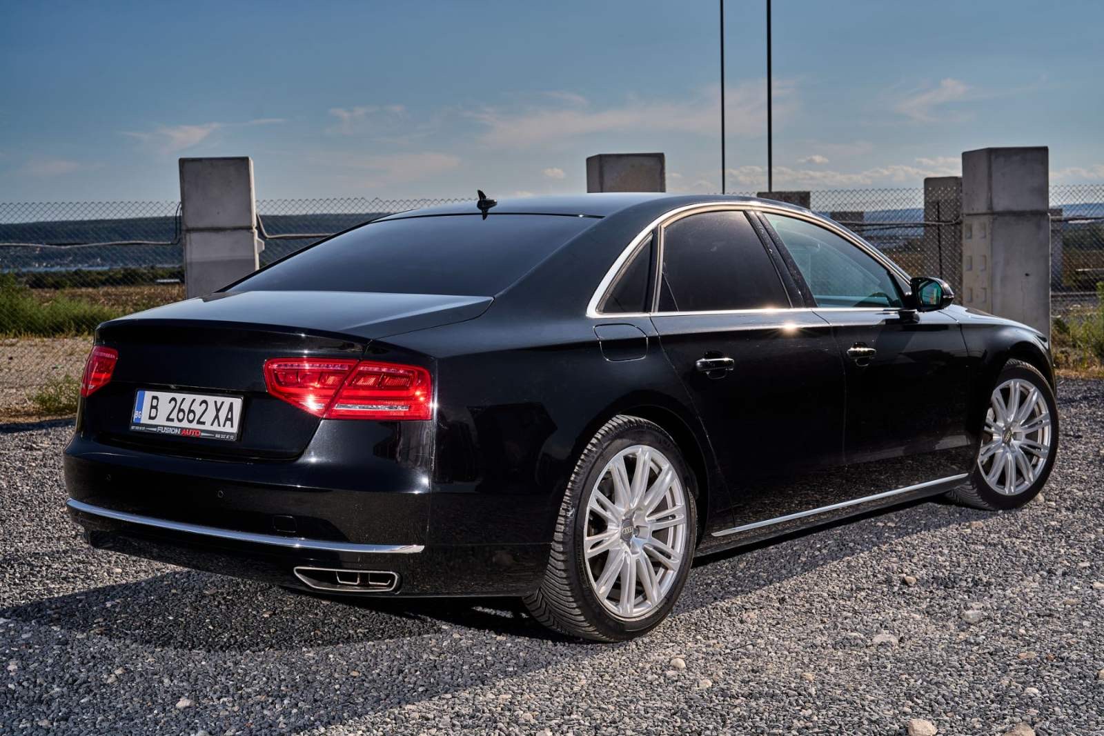 AUDI A8 3.0TDI 3X-TV W12 пакет 